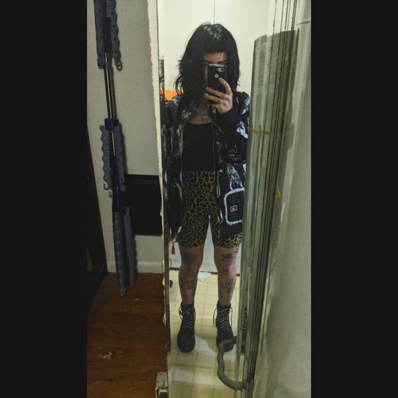 Meet your Posher, Jessica - Picture 7 of 10